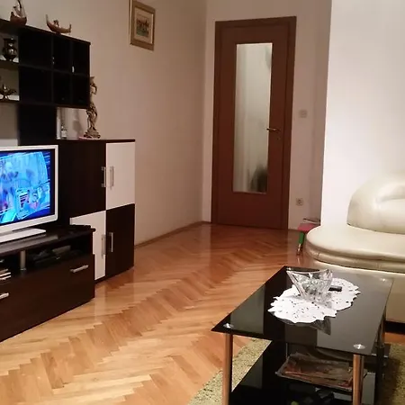 Apartment Joker Split